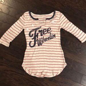 We The Free people Free Wheelin raw hem shirt xs